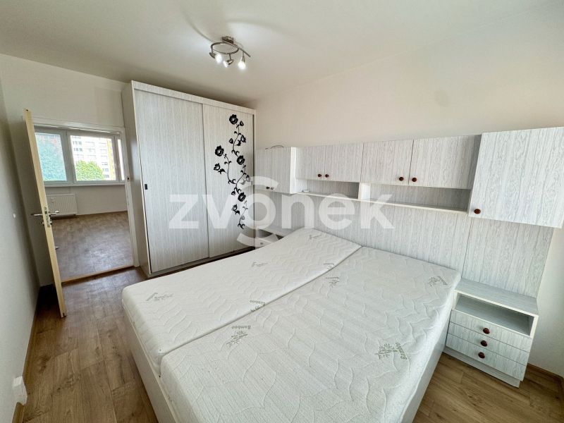 Pronájem bytu 3+1 68 m², Zlín - Jižní Svahy