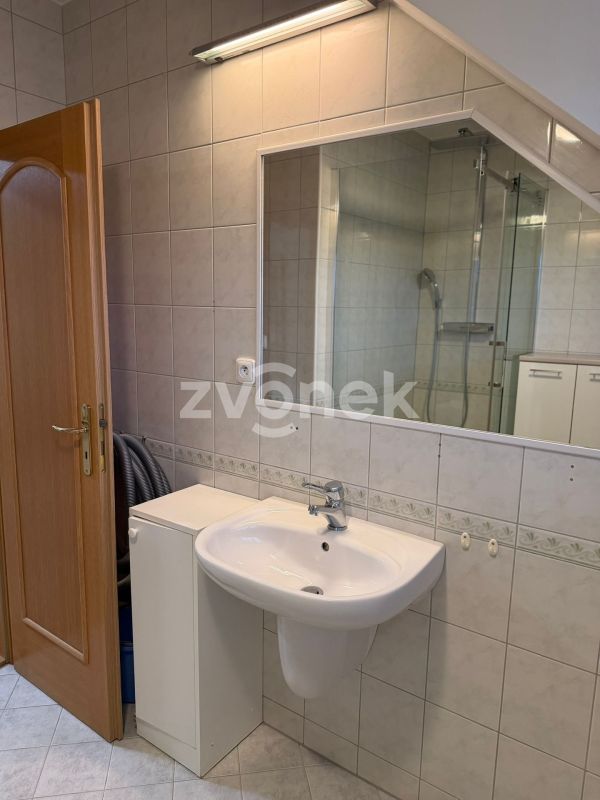 Pronájem byt  Vršava 3kk komfort