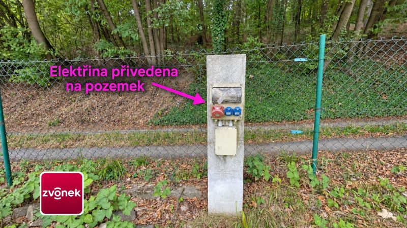 Domek k dokončení s možností rozšíření, pozemkem přes 1 000 m² a nádherným výhledem – Jaroslavice u Zlína
