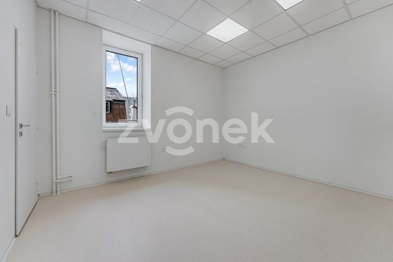 Pronájem obchodních / kancelářských prostor 108 m², ulice Rašínova, Zlín
