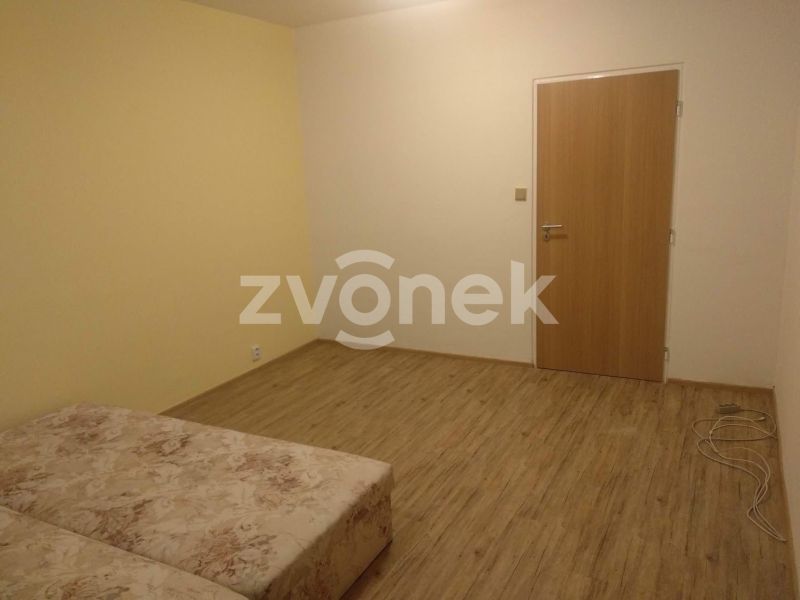 Pronájem bytu 2+1 s balkonem, Napajedla