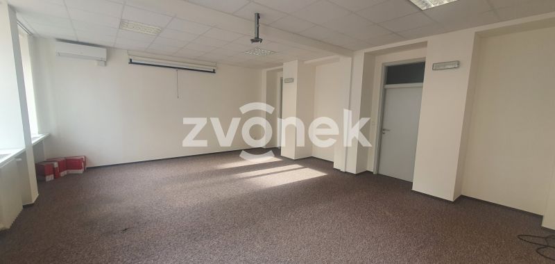Pronájem kanceláře 59 m², Zlín