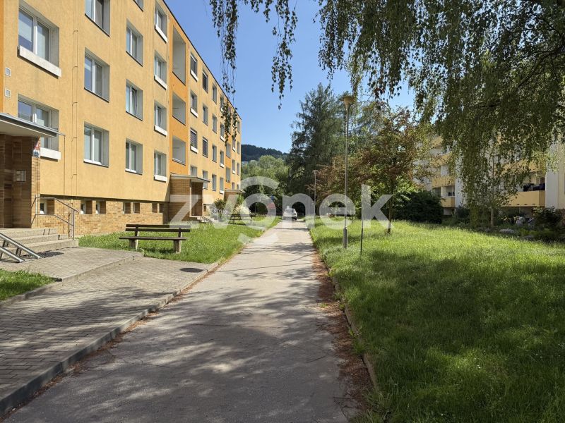 Pronájem bytu 1+1 33 m², Zlín - Příluky