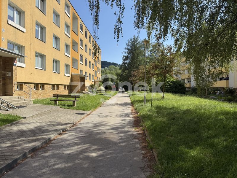 Pronájem bytu 1+1 33 m², Zlín - Příluky