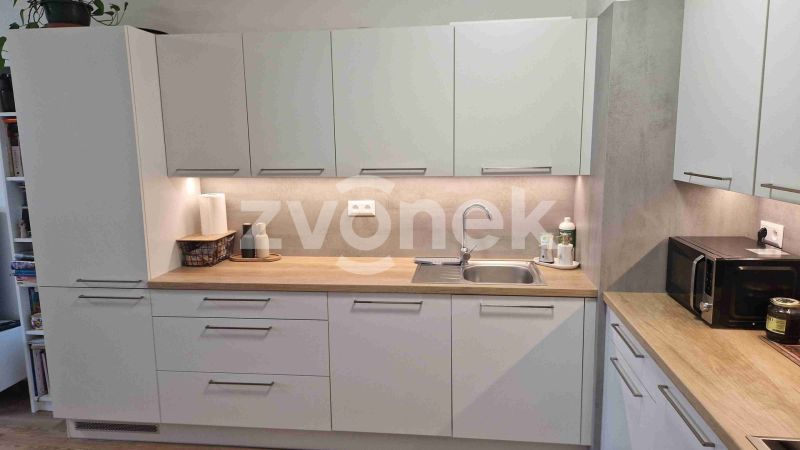 Pronájem bytu 2+kk 50 m², Staré Město