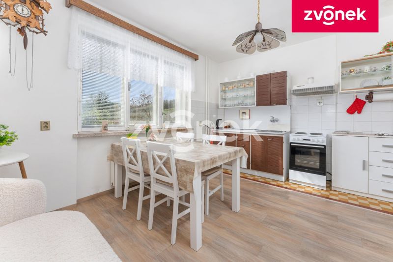 Prodej rodinného domu 300 m², Ublo