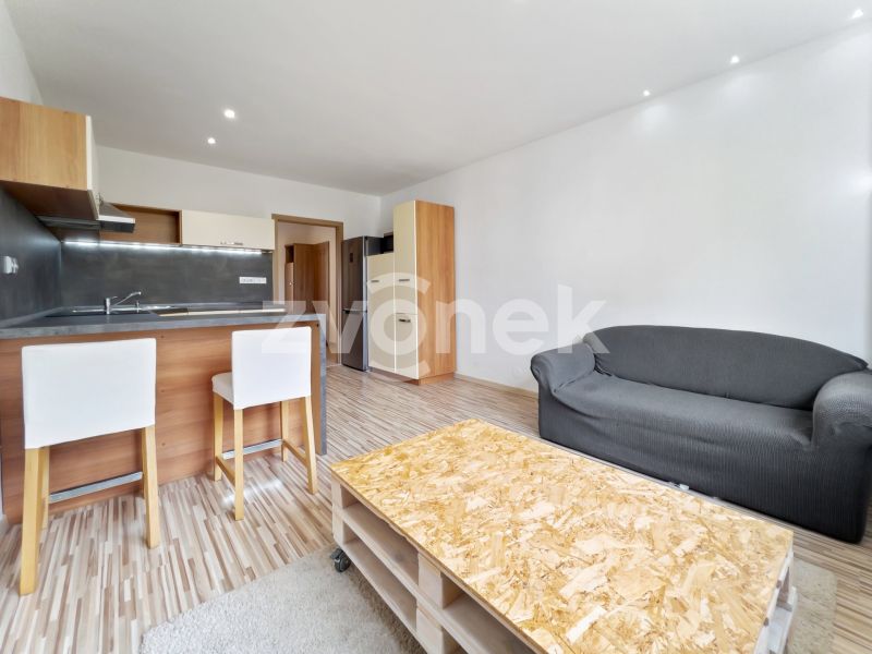 Pronájem bytu 2+kk 34 m², Zlín