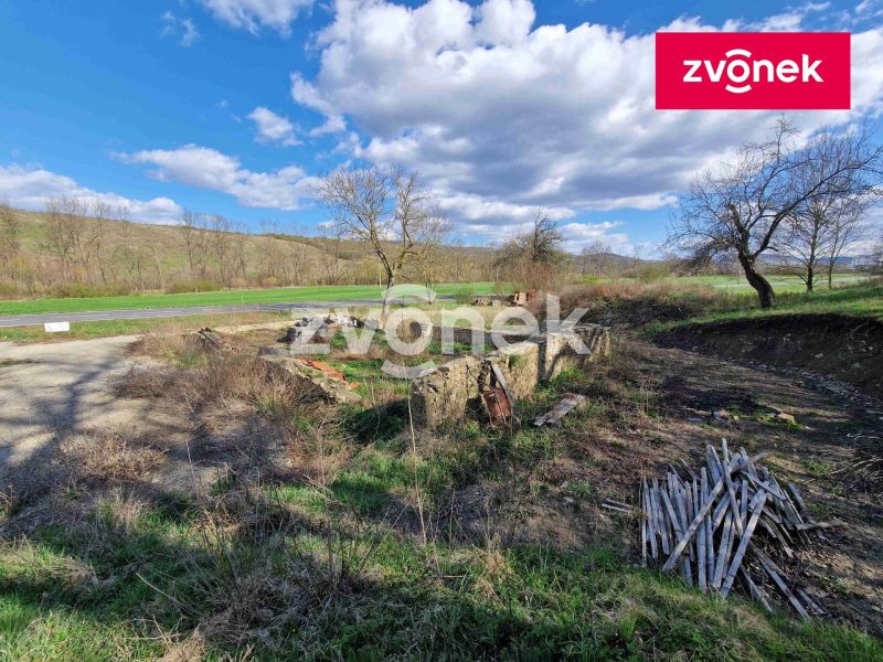 Prodej komerčního pozemku 4 667 m², Velká nad Veličkou