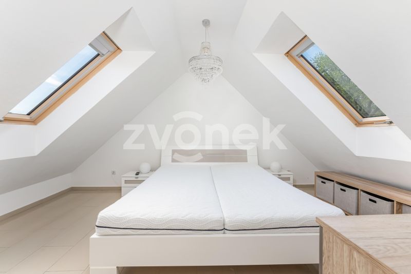 Prodej rodinného domu 258 m², Všemina