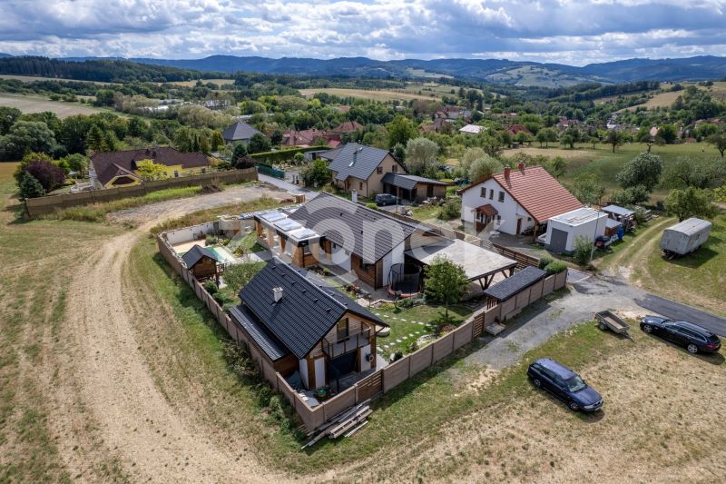 Prodej rodinného domu 4+kk, 191 m², Zádveřice-Raková