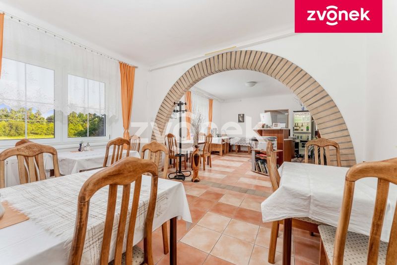 Prodej rodinného domu 400 m², Fryšták - Dolní Ves