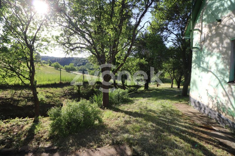 Prodej chalupy s velkými pozemky Kochavec, Štítná nad Vláří