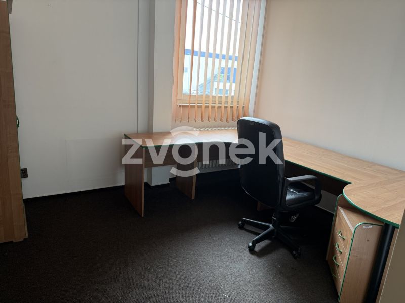 Pronájem kanceláře 151 m², Otrokovice