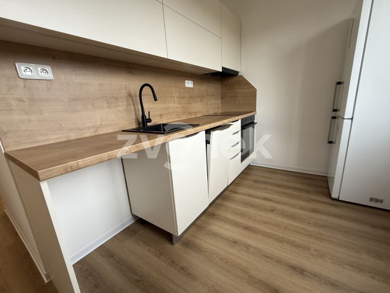 Pronájem bytu 2+1 56 m², Zlín