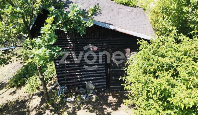 Prodej chatky se zahradou 351 m², Napajedla