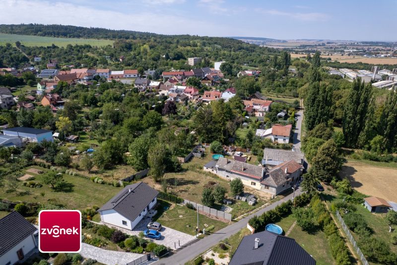 Prodej stavebního pozemku 800 m², Kroměříž - Těšnovice