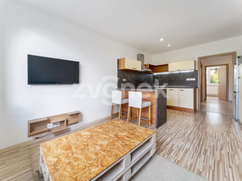 Pronájem bytu 2+kk 34 m², Zlín